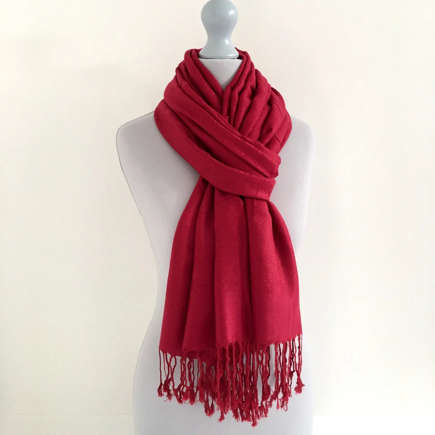 DEEP RED PAISLEY PRINT REVERSIBLE PASHMINA SHAWL SCARF