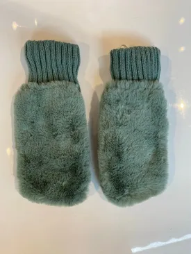 OXO FUR FAUX MITTENS
